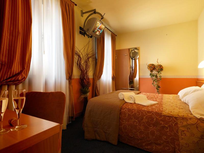 Hotel & Residence Roma Camposampiero Buitenkant foto