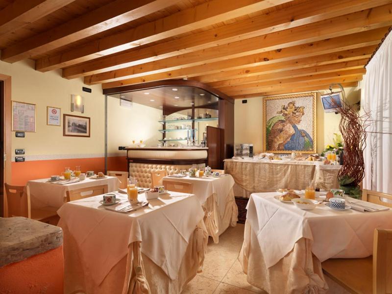Hotel & Residence Roma Camposampiero Buitenkant foto